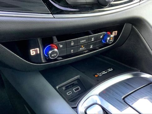 Certified 2023 Buick Enclave Essence w/ Experience Buick Package image 34