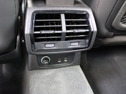 Certified 2025 Audi Q3 2.0T Premium w/ Convenience Plus Package AWD/4WD image 23