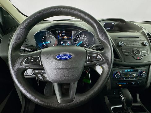 Used 2018 Ford Escape SE w/ Ford Safe & Smart Package image 11