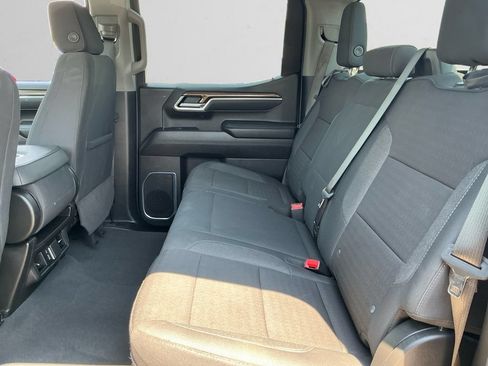 Used 2025 Chevrolet Silverado 1500 LT AWD/4WD image 13