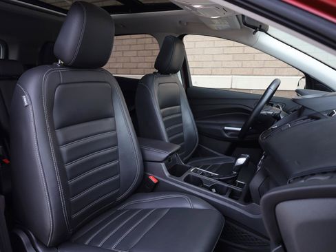 Used 2019 Ford Escape SEL AWD/4WD image 30