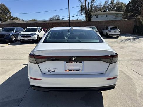 Used 2023 Honda Accord LX image 6