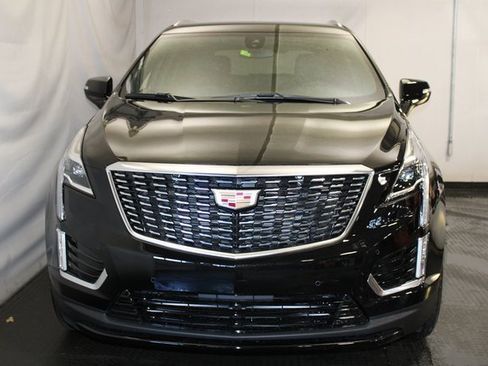 New 2026 Cadillac XT5 Luxury image 3