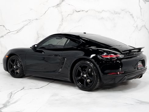Used 2017 Porsche 718 Cayman image 7