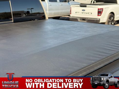 Used 2024 Chevrolet Colorado ZR2 w/ Technology Package image 9