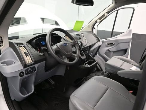 Used 2019 Ford Transit 250 130 Low Roof image 5
