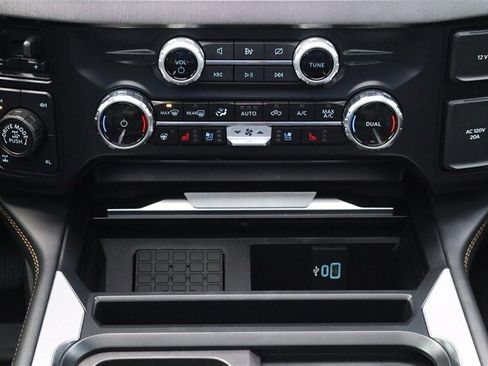 Used 2024 Ford F350 Platinum w/ Tremor Off-Road Package image 7