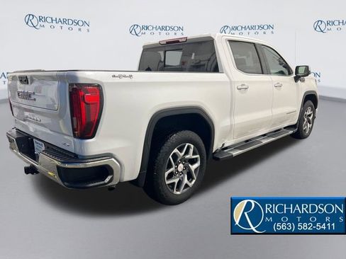 Used 2022 GMC Sierra 1500 SLT w/ SLT Premium Plus Package image 5