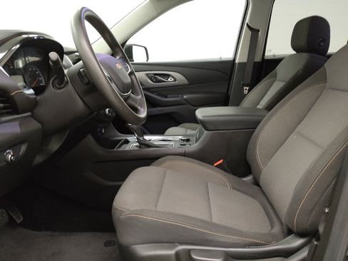 Used 2020 Chevrolet Traverse LS FWD image 17