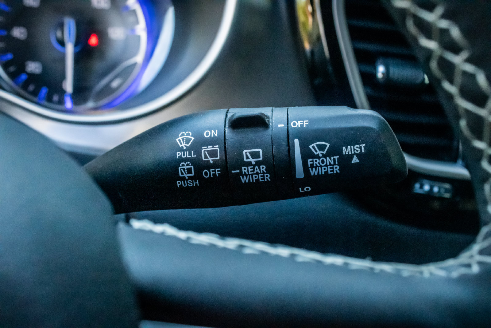 Used 2026 Chrysler Pacifica Select FWD image 23