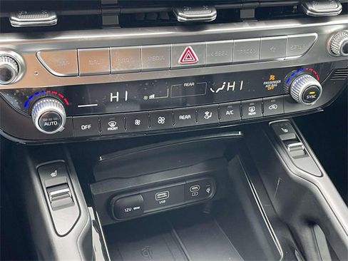 New 2025 Kia Telluride S image 39