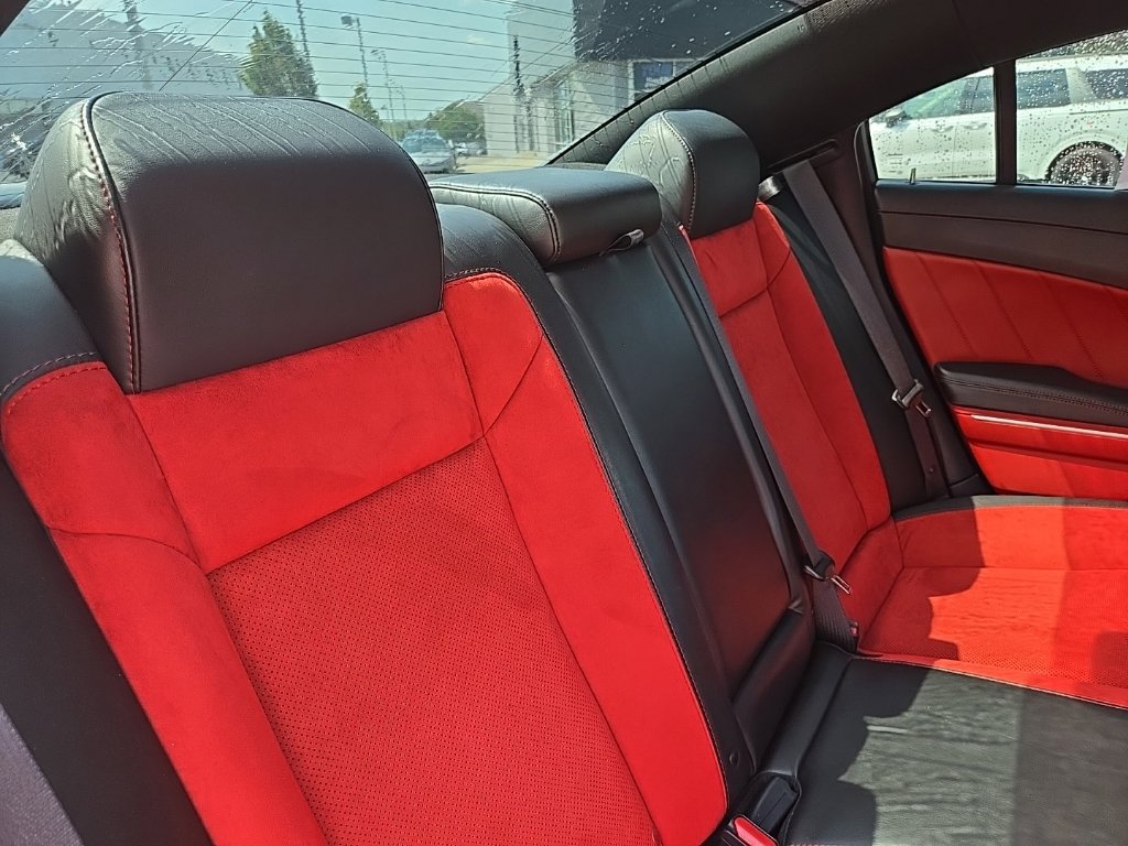 Used 2022 Dodge Charger Scat Pack w/ Dynamics Package RWD image 35