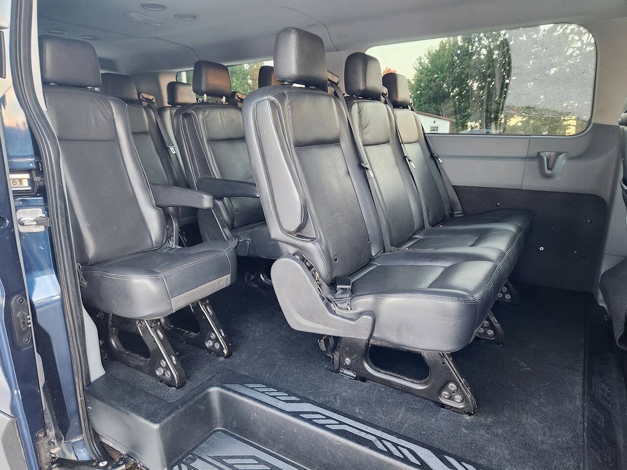 Used 2019 Ford Transit 350 XLT RWD image 8