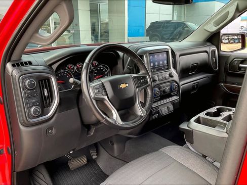 Used 2021 Chevrolet Silverado 1500 LT w/ Z71 Off-Road Package image 17