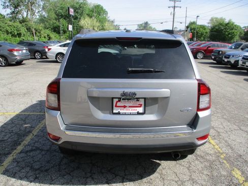 Used 2017 Jeep Compass High Altitude FWD image 12
