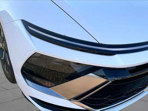 Used 2025 Hyundai Sonata SEL FWD image 27