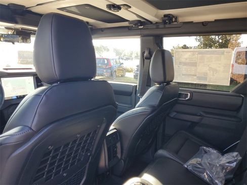 New 2025 Ford Bronco Badlands image 26