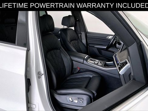 Used 2025 BMW X5 xDrive40i AWD/4WD image 9