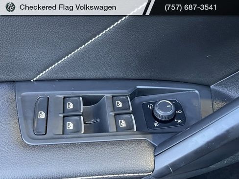 Used 2023 Volkswagen Tiguan SEL R-Line image 14
