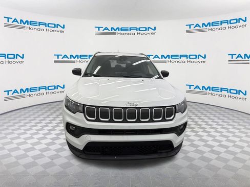 Used 2022 Jeep Compass Latitude FWD image 8