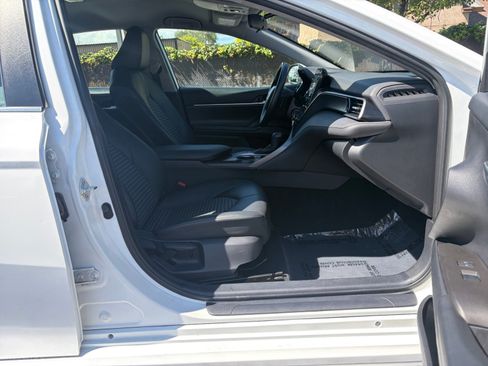 Used 2024 Toyota Camry SE FWD image 29