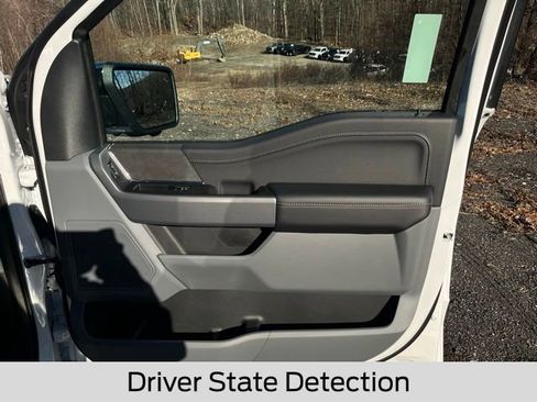 New 2025 Ford F150 XLT w/ Equipment Group 302A MID image 15
