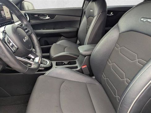 Used 2024 Kia Forte GT-Line w/ GT-Line Premium Package FWD image 24