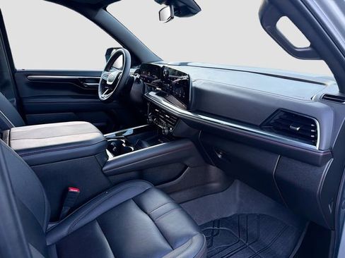 Used 2025 Chevrolet Tahoe RST w/ Comfort Package image 15