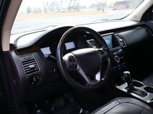 Used 2018 Ford Flex Limited image 15