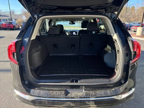 Used 2023 GMC Terrain Denali w/ Black Diamond Edition image 21