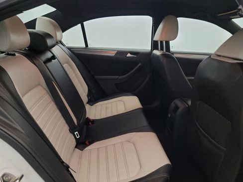 Used 2016 Volkswagen Jetta Sport FWD image 19