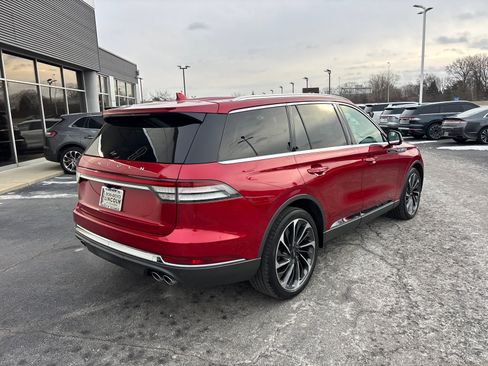 Used 2020 Lincoln Aviator Reserve w/ Equipment Group 202A image 7