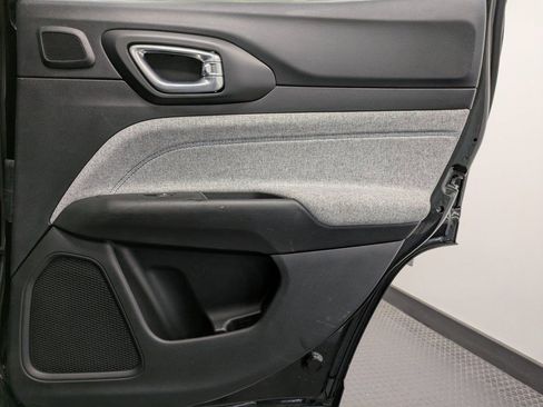 Used 2022 Jeep Compass Latitude w/ Sun and Sound Group image 25