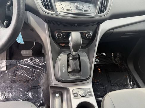 Used 2016 Ford Escape SE w/ Equipment Group 201A FWD image 20