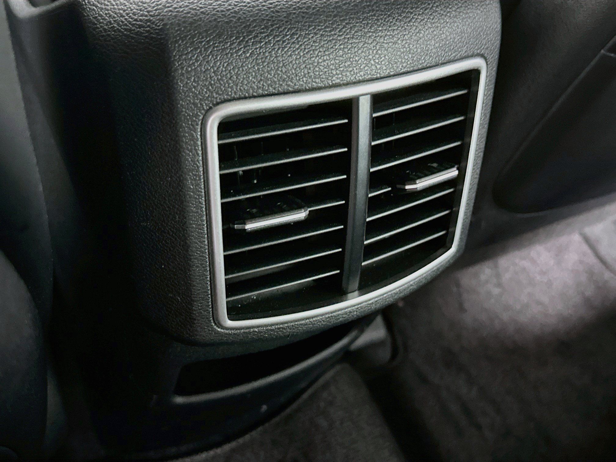 Used 2023 Kia Sportage EX FWD image 27