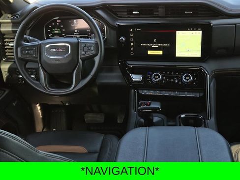 Used 2025 GMC Sierra 1500 AT4 w/ Technology Package AWD/4WD image 5
