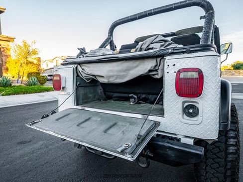 Used 1986 Jeep CJ 7 image 37