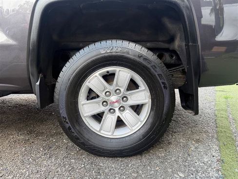 Used 2015 GMC Sierra 1500 SLE w/ SLE Value Package AWD/4WD image 10