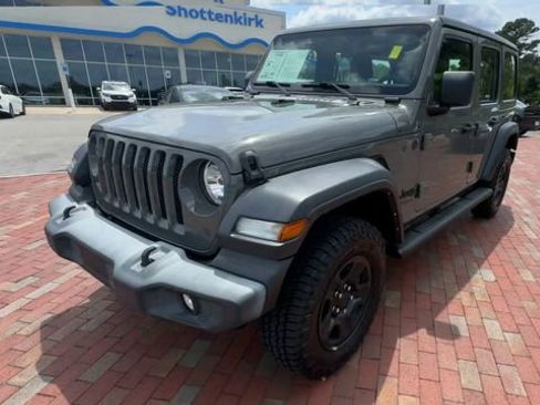 Used 2022 Jeep Wrangler Unlimited Sport AWD/4WD image 6