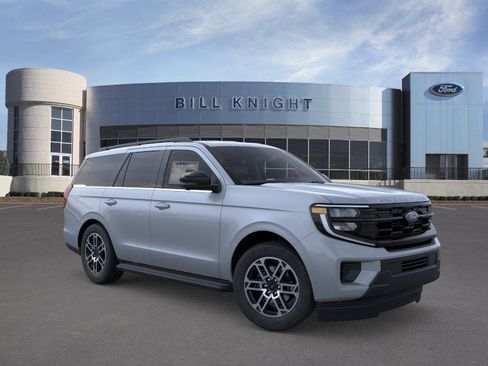 New 2026 Ford Expedition Active AWD/4WD image 24
