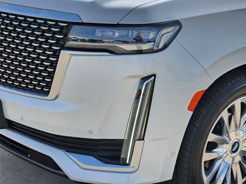 Certified 2024 Cadillac Escalade Premium Luxury w/ Performance Package image 9