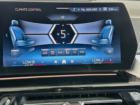 Used 2026 BMW X2 xDrive28i AWD/4WD image 23