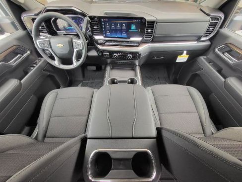 New 2026 Chevrolet Silverado 3500 LT w/ Convenience Package AWD/4WD image 2