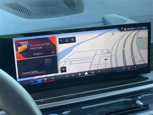 Certified 2024 BMW X5 xDrive50e w/ Premium Package image 29