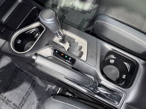 Used 2018 Toyota RAV4 XLE image 26