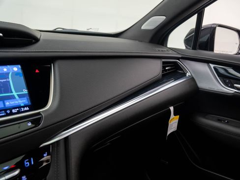 New 2026 Cadillac XT5 Premium Luxury w/ LPO, Floor Liner Package AWD/4WD image 29