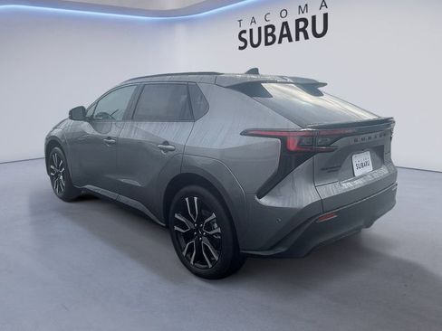 New 2026 Subaru Solterra image 3