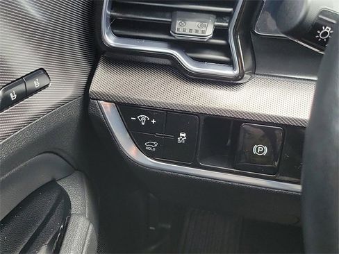 Certified 2023 Kia Sportage SX image 12