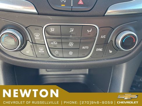 Used 2024 Chevrolet Equinox LT FWD image 13
