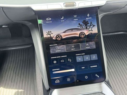 Used 2025 Lucid Air Pure RWD image 35